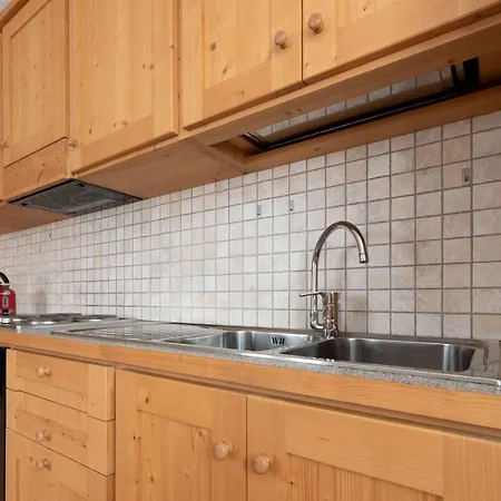 Adda 10 Apartamento *
